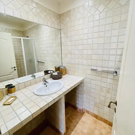 Le Chemin De Belle Fille Piscine Privative Chauffee Cassis