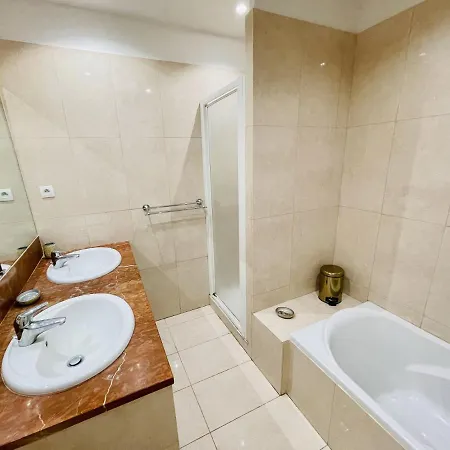 Le Chemin De Belle Fille Piscine Privative Chauffee 2* Cassis