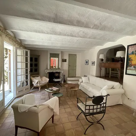 Le Chemin De Belle Fille Piscine Privative Chauffee Bed & Breakfast 2*