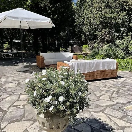 Le Chemin De Belle Fille Piscine Privative Chauffee Bed & Breakfast